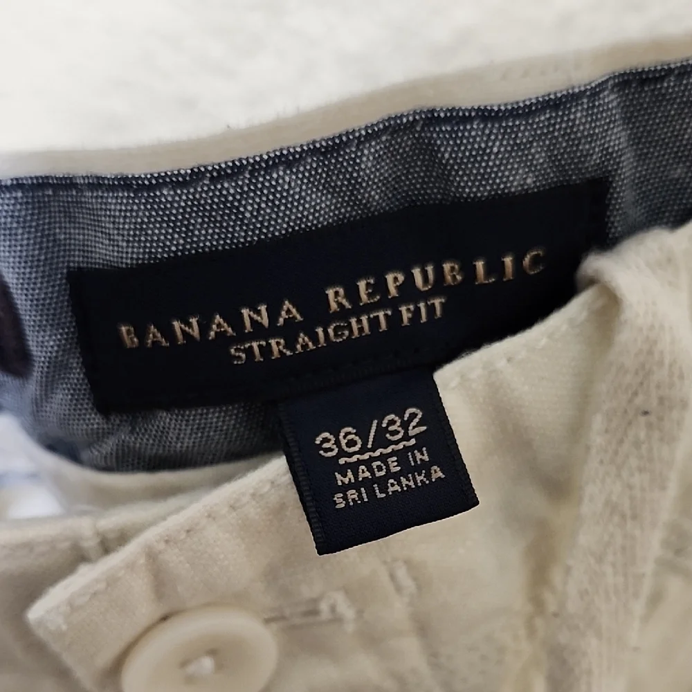 Banana Republic Cream Straight Fit Pants